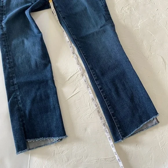 SILVER Fleet Kick Crop Jeans - Picture 12 of 14